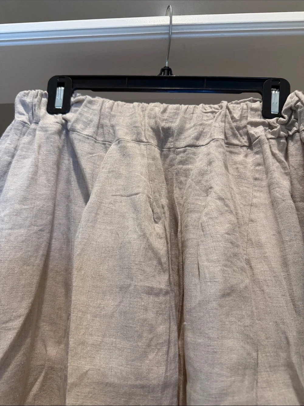 Artists and Revolutionaries stop crotch Elastic-Waist Linen Pants in Light Beige - Picture 2 of 8